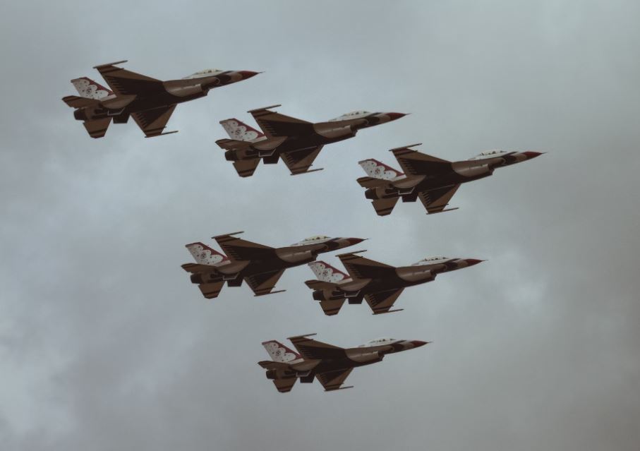 전쟁나서 도망가는 꿈