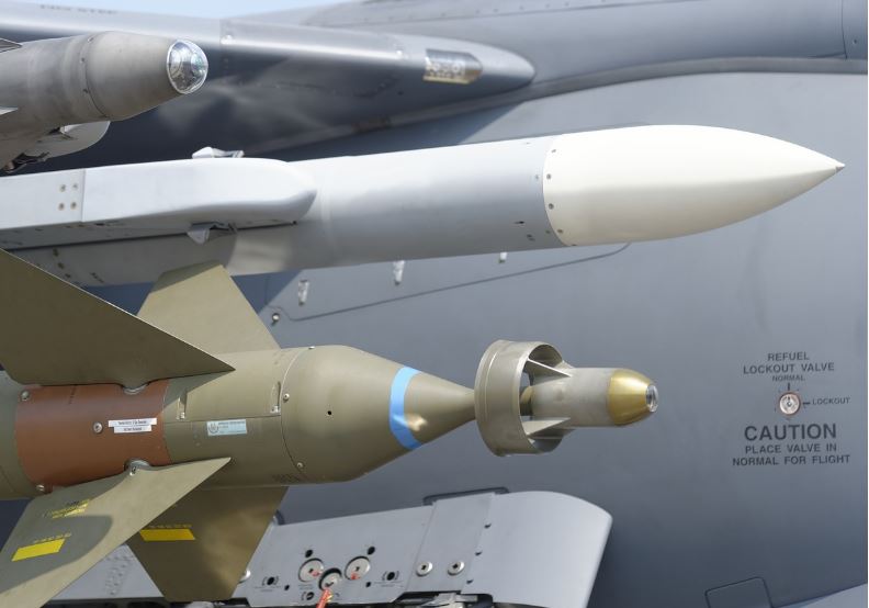 미사일 맞는 꿈